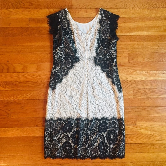 A Pea in the Pod Maternity Lace Dress 🎉HOST PICK 🎉❤️🍼👶🏼 - Picture 6 of 7